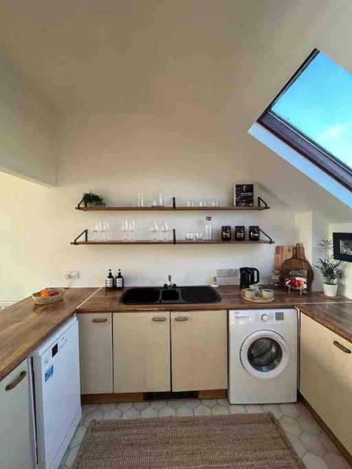 Villa Relax With Spectacular Views And Hot Tub Kircubbin Esterno foto