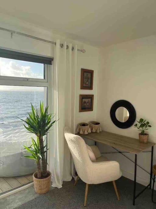 Villa Relax With Spectacular Views And Hot Tub Kircubbin Esterno foto